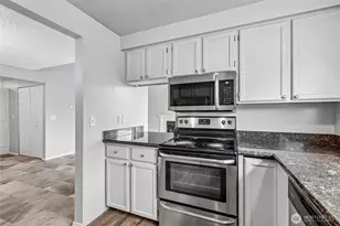 10809 SE 172nd St, Renton, WA 98055 - Photo 16