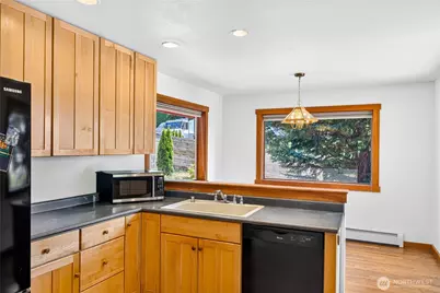 17261 Golden View Avenue, La Conner, WA 98257 - Photo 12