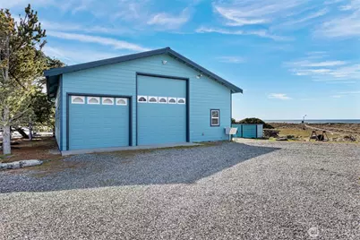 913 Riley Road, Oak Harbor, WA 98277 - Photo 2