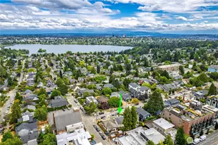 6823 Phinney Ave N, Seattle, WA 98103 - Photo 6
