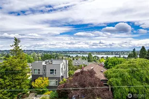 6823 Phinney Ave N, Seattle, WA 98103 - Photo 4