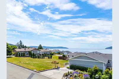 4916 Dundee Drive, Anacortes, WA 98221 - Photo 1