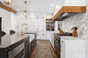 312 Prospect St, Seattle, WA 98109 - Photo 14