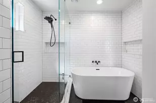 312 Prospect St, Seattle, WA 98109 - Photo 26
