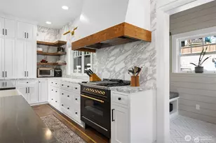 312 Prospect St, Seattle, WA 98109 - Photo 18