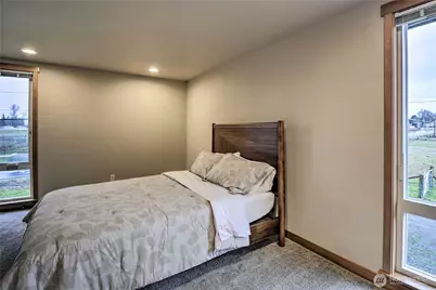 2421 98th Avenue Ct E, Edgewood, WA 98371 - Photo 12