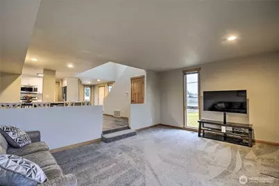 2421 98th Avenue Ct E, Edgewood, WA 98371 - Photo 10