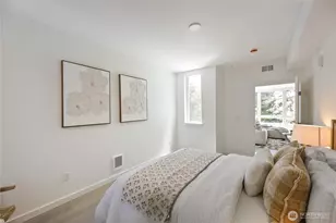 5819 Phinney Ave N, Seattle, WA 98103 - Photo 16