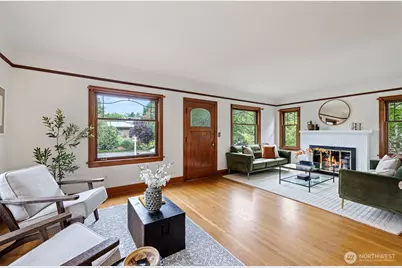 741 N 67th Street, Seattle, WA 98103 - Photo 4