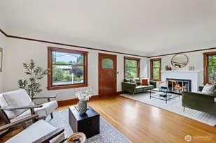 741 N 67th St, Seattle, WA 98103 - Photo 4