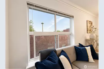 621 5th Avenue N #402, Seattle, WA 98109 - Photo 4