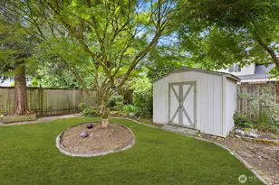 24201 231st Pl SE, Maple Valley, WA 98038 - Photo 24