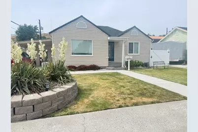 615 D Street SW, Ephrata, WA 98823 - Photo 2