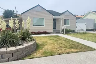 615 D St SW, Ephrata, WA 98823 - Photo 2