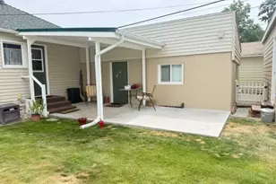 615 D St SW, Ephrata, WA 98823 - Photo 22