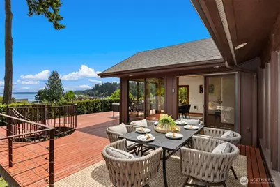 9793 NE Murden Cove Drive, Bainbridge Island, WA 98110 - Photo 12