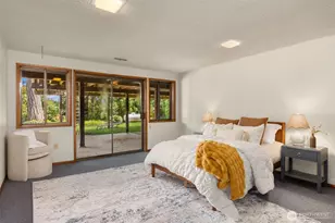 9793 NE Murden Cove Dr, Bainbridge Island, WA 98110 - Photo 28