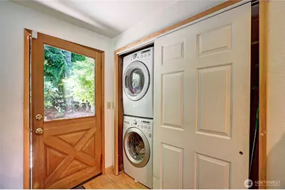 13806 W Lake Kathleen Drive SE, Renton, WA 98059 - Photo 26