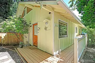 13806 W Lake Kathleen Dr SE, Renton, WA 98059 - Photo 12