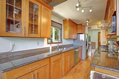 13806 W Lake Kathleen Drive SE, Renton, WA 98059 - Photo 16