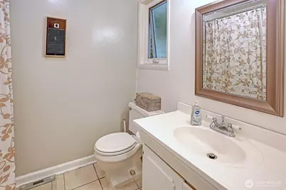 13806 W Lake Kathleen Drive SE, Renton, WA 98059 - Photo 24