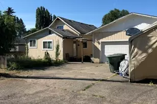 3003 Pine St, Longview, WA 98632 - Photo 2