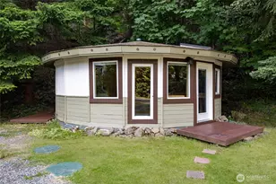 1217 Jamison St, Lummi Island, WA 98262 - Photo 20