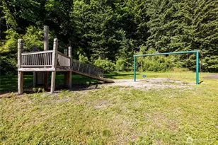 1217 Jamison St, Lummi Island, WA 98262 - Photo 32