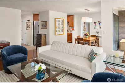 2330 43rd Avenue E #402B, Seattle, WA 98112 - Photo 4