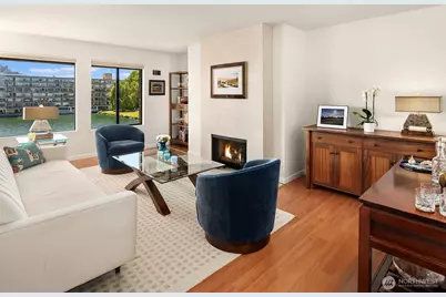 2330 43rd Avenue E #402B, Seattle, WA 98112 - Photo 8