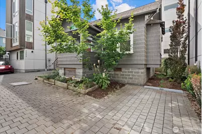 2609 B SW Adams Street, Seattle, WA 98126 - Photo 18