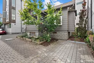 2609-B SW Adams St, Seattle, WA 98126 - Photo 18