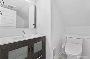 2609-B SW Adams St, Seattle, WA 98126 - Photo 16