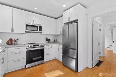 2609 B SW Adams Street, Seattle, WA 98126 - Photo 6