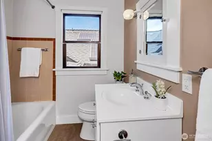 2714 Queen Anne Ave N, Seattle, WA 98109 - Photo 22