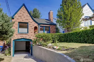 2714 Queen Anne Ave N, Seattle, WA 98109 - Photo 2