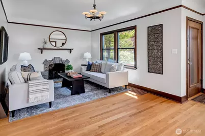 2714 Queen Anne Avenue N, Seattle, WA 98109 - Photo 8