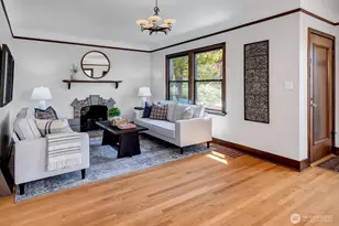 2714 Queen Anne Ave N, Seattle, WA 98109 - Photo 8