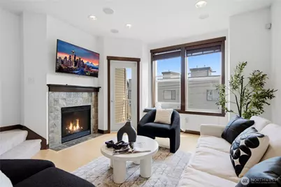 1420 18th Avenue #A, Seattle, WA 98122 - Photo 2