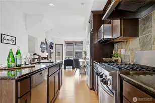 1420 18th Ave, Seattle, WA 98122 - Photo 8