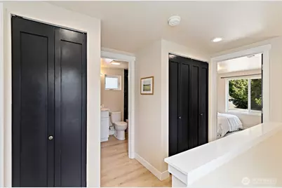 14338 Ashworth Avenue N #B, Seattle, WA 98133 - Photo 20