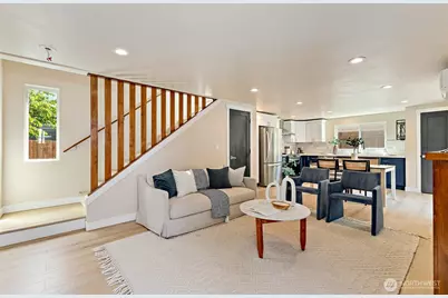 14338 Ashworth Avenue N #B, Seattle, WA 98133 - Photo 4