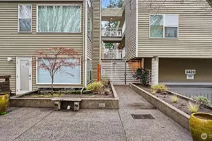 3420 Burke N, Seattle, WA 98103 - Photo 2