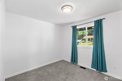 7008 Parkdale Drive NW, Bremerton, WA 98311 - Photo 18