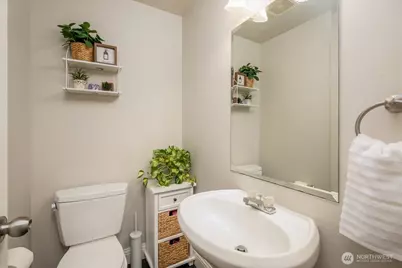 10410 Holly Drive #E, Everett, WA 98204 - Photo 14