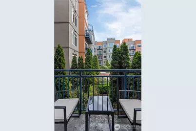 2415 2nd Avenue #448, Seattle, WA 98121 - Photo 24