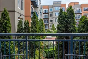 2415 2nd Ave, Seattle, WA 98121 - Photo 24
