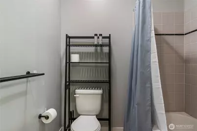2415 2nd Avenue #448, Seattle, WA 98121 - Photo 22