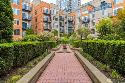 2415 2nd Avenue #448, Seattle, WA 98121 - Photo 4