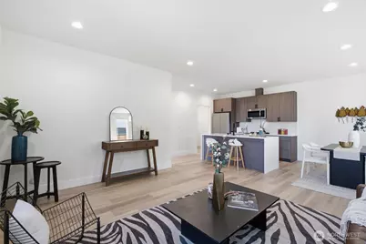 9323 Marcus Avenue S, Seattle, WA 98118 - Photo 6